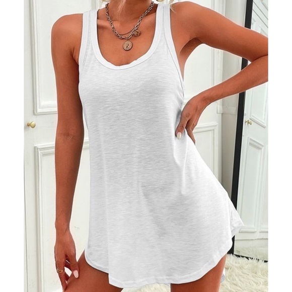 Hi-Lo Tank in White - Picture 2 of 3